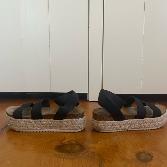 Esprit Allison Flatform Sandals - Picture 4 of 7